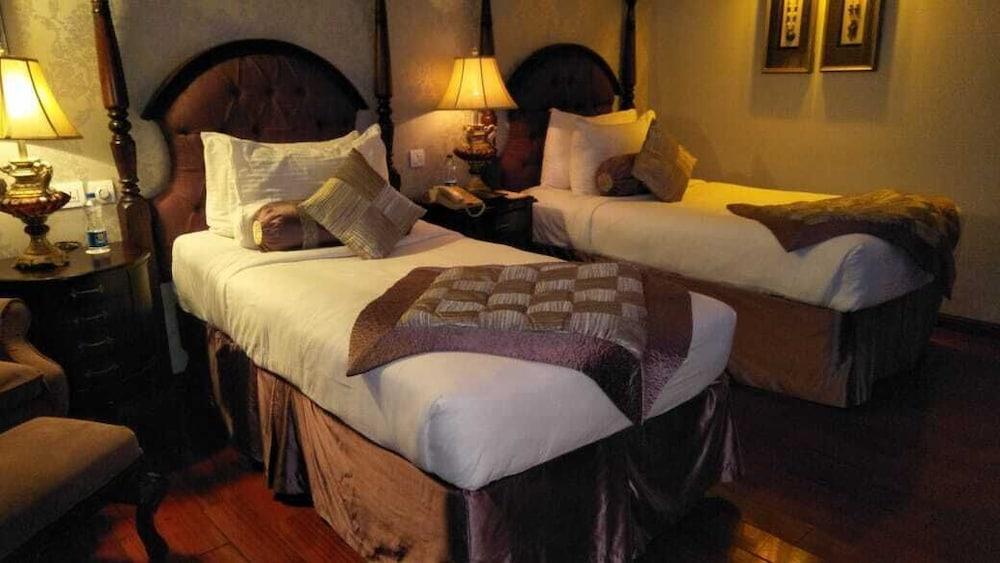 Tuli Imperial Hotel Nagpur Buitenkant foto