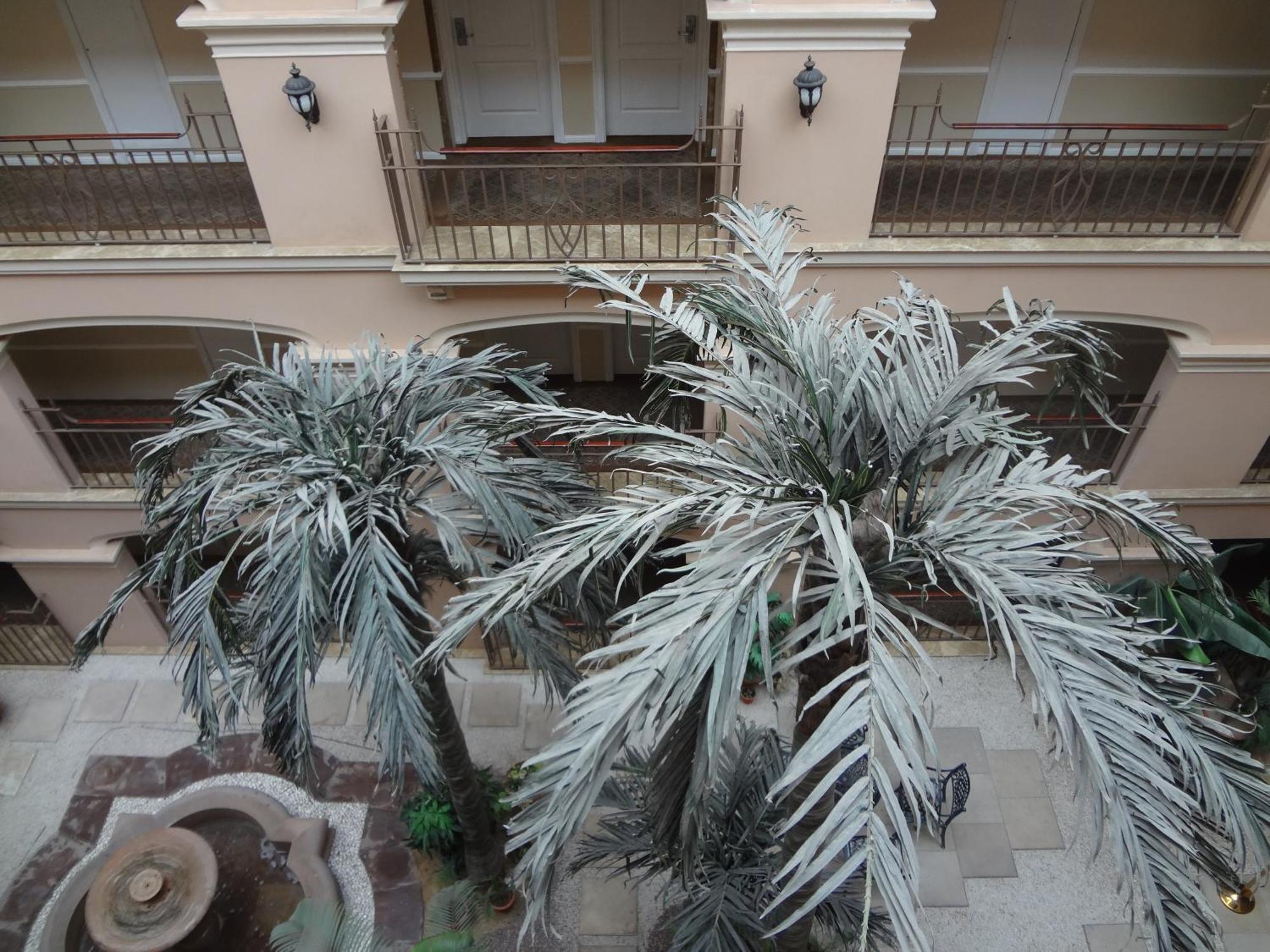Tuli Imperial Hotel Nagpur Buitenkant foto