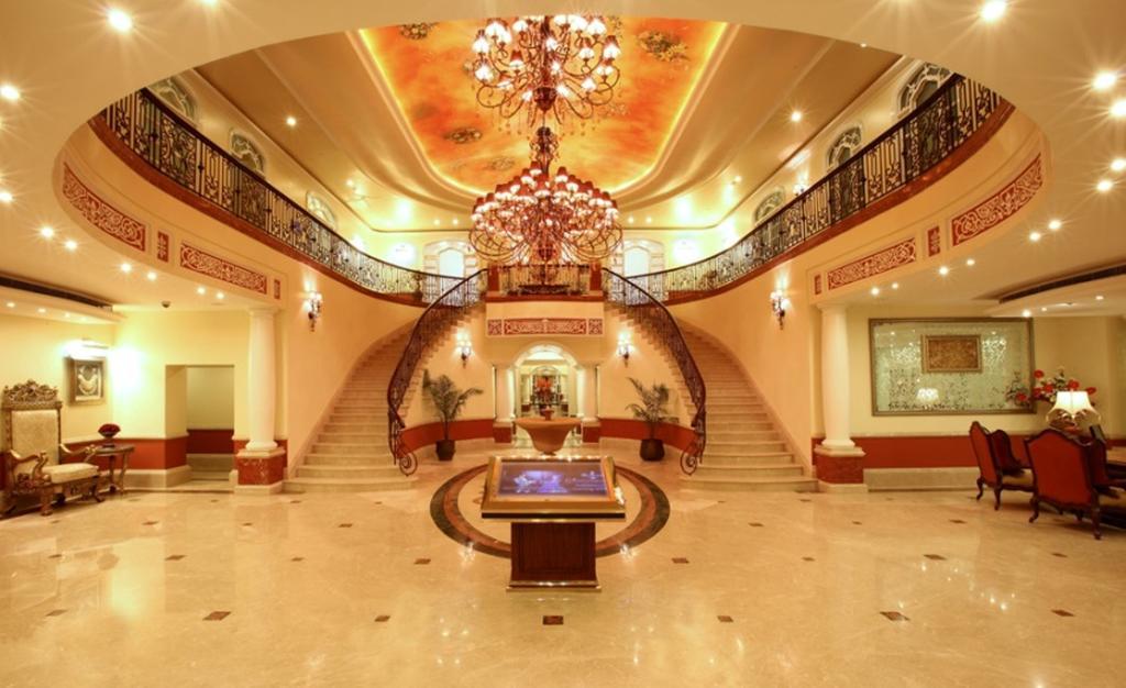 Tuli Imperial Hotel Nagpur Buitenkant foto