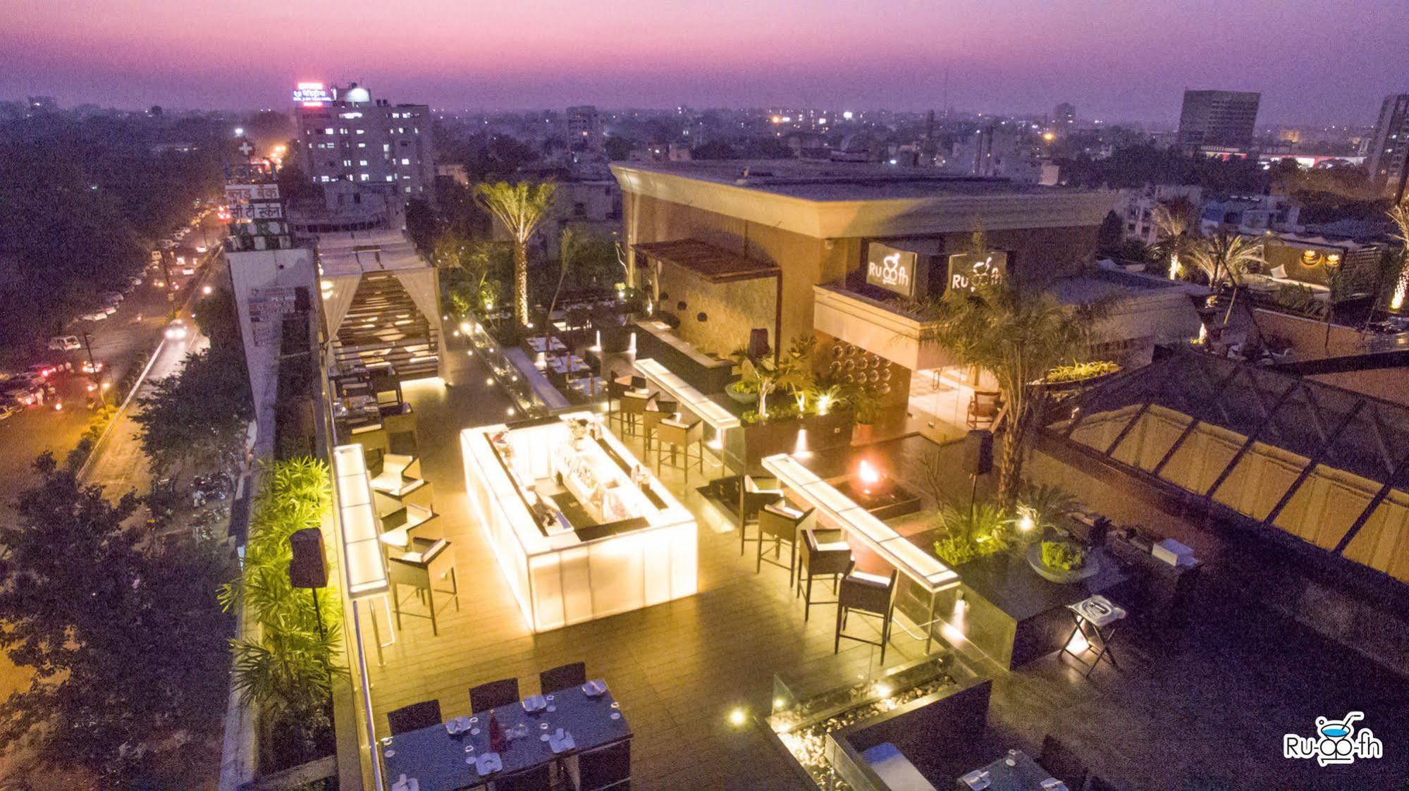 Tuli Imperial Hotel Nagpur Buitenkant foto